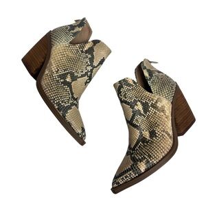 VINCE CAMUTO VC GIGIETTA SNEAKESKIN WOMEN BOOTS SIZE 6 NO BOX